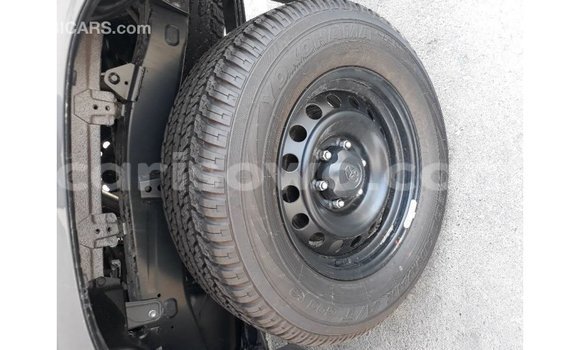 Sayi Imported Toyota Hilux Black Mota in Import - Dubai a Benin Sayi Imported Toyota Hilux Black Mota in Import - Dubai a Benin