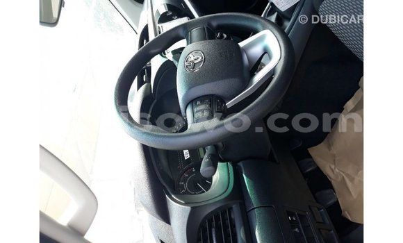 Sayi Imported Toyota Hilux Black Mota in Import - Dubai a Benin Sayi Imported Toyota Hilux Black Mota in Import - Dubai a Benin