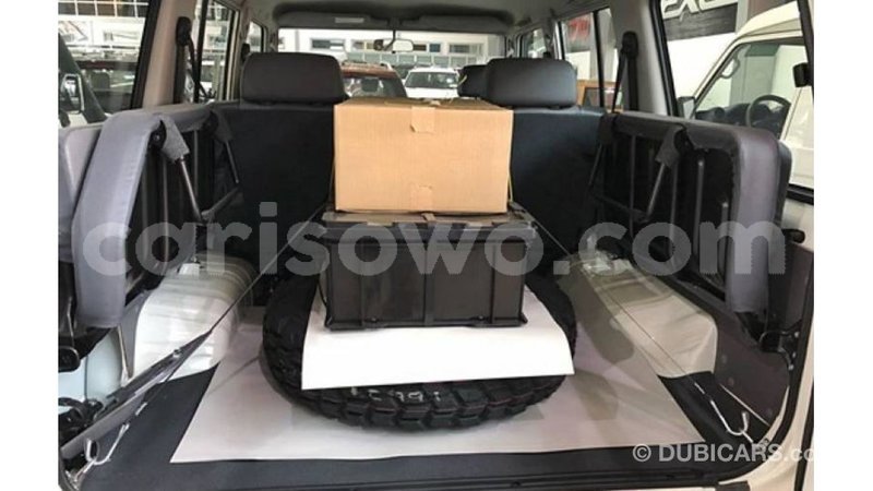 Big with watermark toyota land cruiser benign import dubai 7386