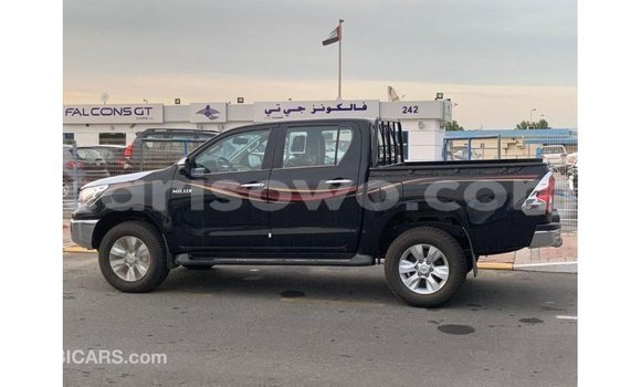 Sayi Imported Toyota Hilux Black Mota in Import - Dubai a Benin Sayi Imported Toyota Hilux Black Mota in Import - Dubai a Benin