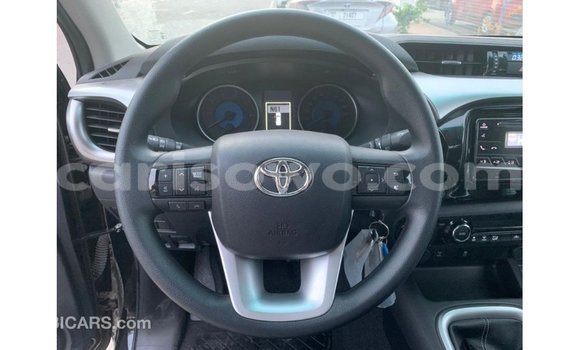 Sayi Imported Toyota Hilux Black Mota in Import - Dubai a Benin Sayi Imported Toyota Hilux Black Mota in Import - Dubai a Benin