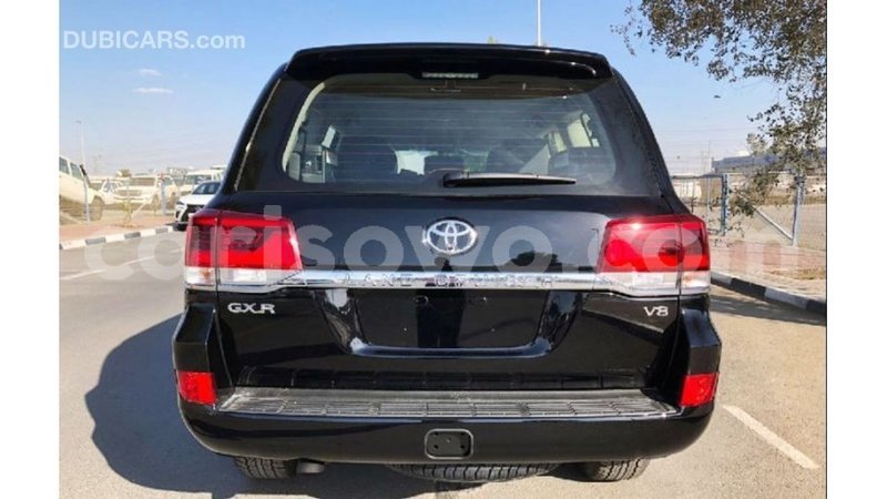 Big with watermark toyota land cruiser benign import dubai 7398