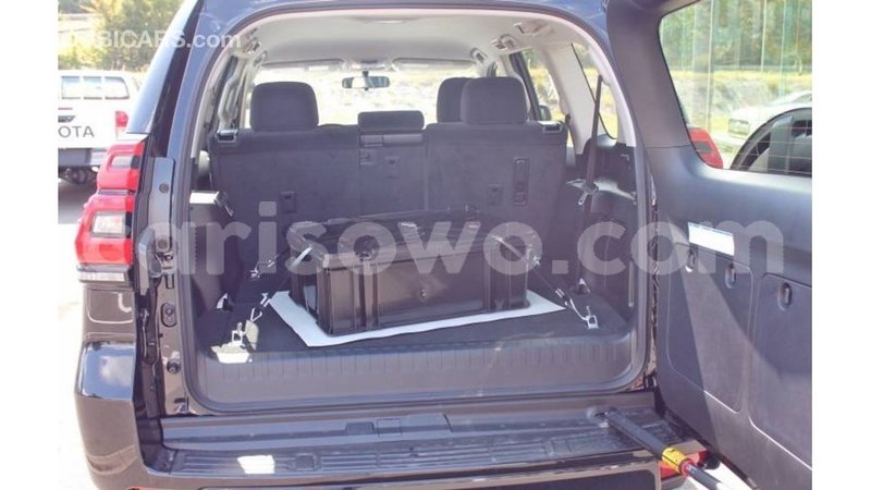 Big with watermark toyota prado benign import dubai 7399