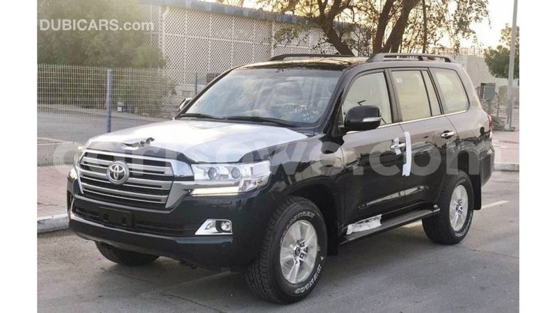 Big with watermark toyota land cruiser benign import dubai 7402