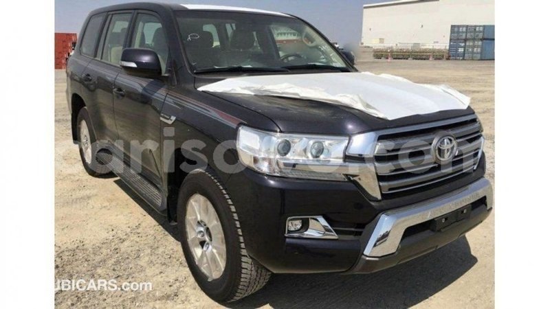 Big with watermark toyota land cruiser benin import dubai 7409