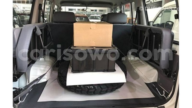 Big with watermark toyota land cruiser benign import dubai 7415