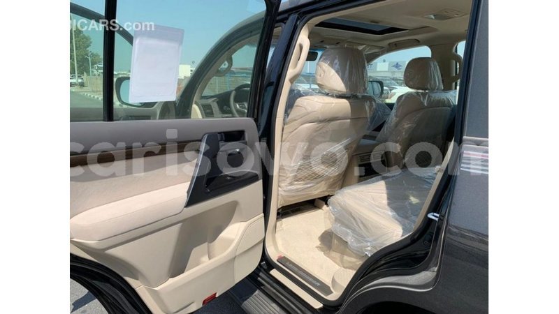Big with watermark toyota land cruiser benign import dubai 7418