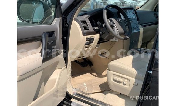 Sayi Imported Toyota Land Cruiser Black Mota in Import - Dubai a Benin Sayi Imported Toyota Land Cruiser Black Mota in Import - Dubai a Benin
