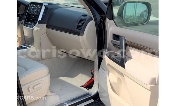Sayi Imported Toyota Land Cruiser Black Mota in Import - Dubai a Benin Sayi Imported Toyota Land Cruiser Black Mota in Import - Dubai a Benin