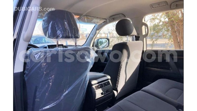 Big with watermark toyota land cruiser benin import dubai 7419