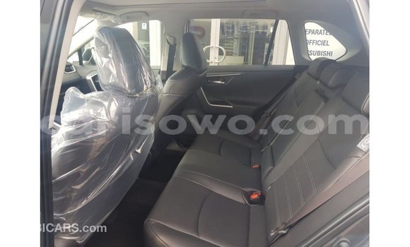 Acheter Import Utilitaire Toyota HiAce Autre à Import - Dubai, Benin Acheter Import Utilitaire Toyota HiAce Autre à Import - Dubai, Benin