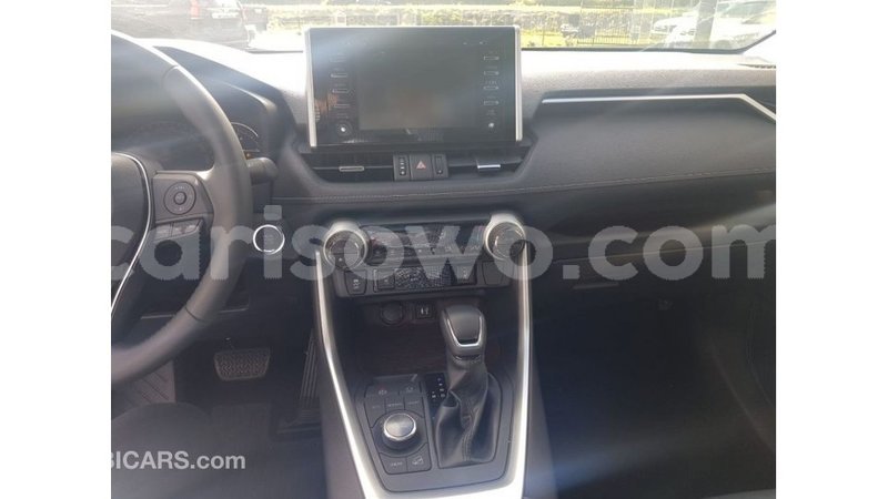 Big with watermark toyota hiace benign import dubai 7424