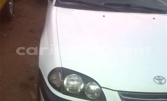 Ra Àlòkù Toyota Avensis funfun Ọkọ̀ in Abomey Calavi ni Benin Ra Àlòkù Toyota Avensis funfun Ọkọ̀ in Abomey Calavi ni Benin