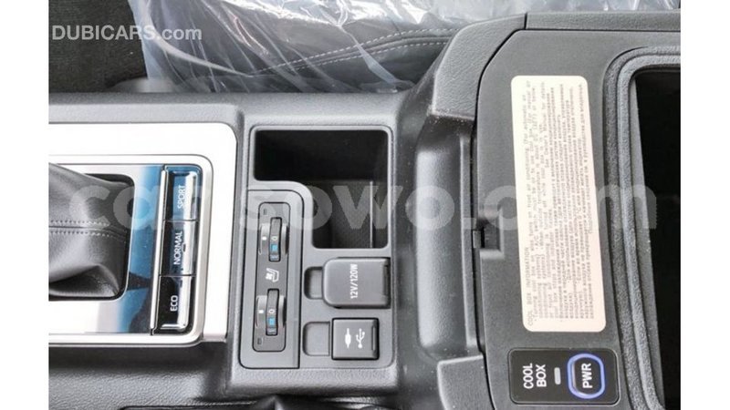 Big with watermark toyota prado benign import dubai 7426