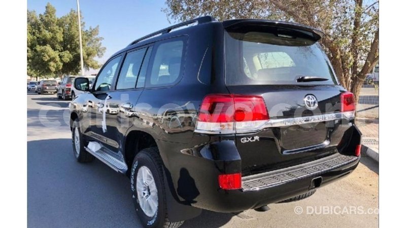 Big with watermark toyota land cruiser benign import dubai 7428