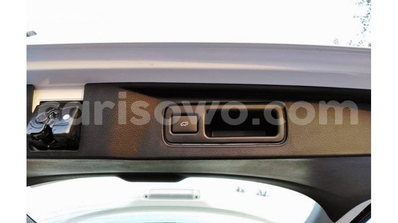 Big with watermark toyota fortuner benign import dubai 7429