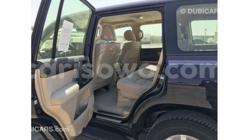 Big with watermark toyota land cruiser benign import dubai 7434