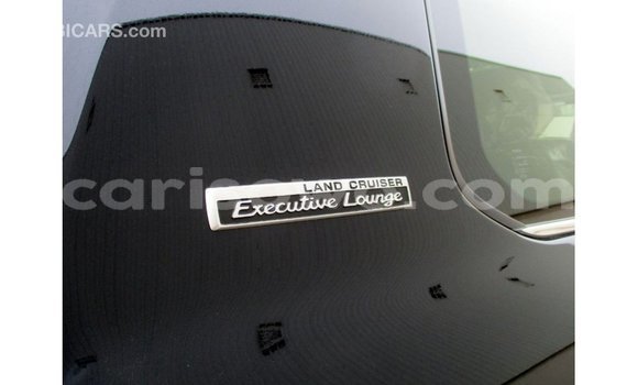 Acheter Import Voiture Toyota Land Cruiser Noir à Import - Dubai, Benin Acheter Import Voiture Toyota Land Cruiser Noir à Import - Dubai, Benin