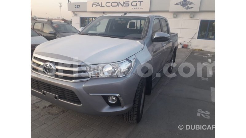 Big with watermark toyota hilux benign import dubai 7441