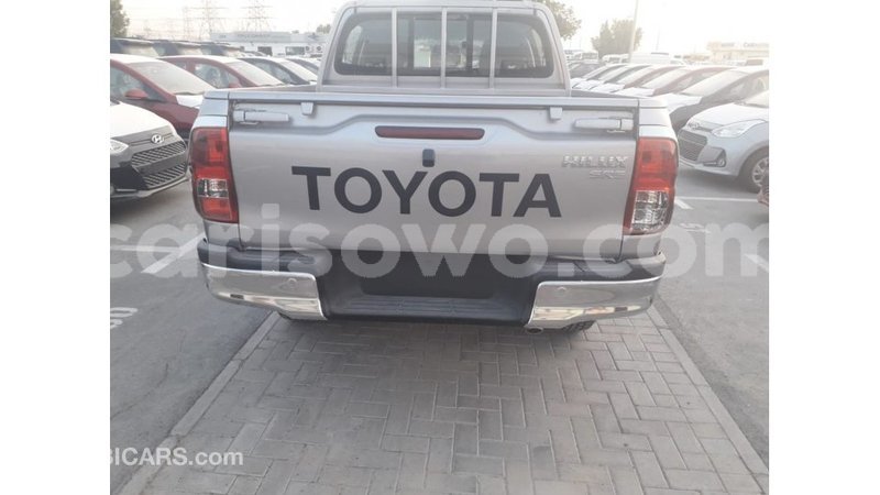 Big with watermark toyota hilux benin import dubai 7441