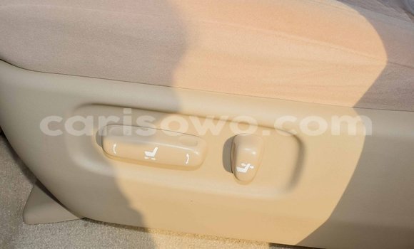 Ra Imported Toyota Land Cruiser funfun Ọkọ̀ in Import - Dubai ni Benin Ra Imported Toyota Land Cruiser funfun Ọkọ̀ in Import - Dubai ni Benin