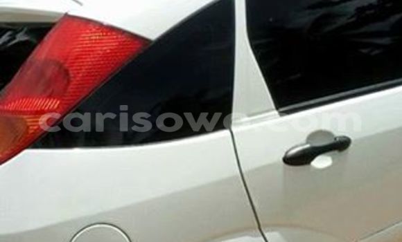 Acheter Occasion Voiture Ford Focus Blanc à Cotonou, Benin Acheter Occasion Voiture Ford Focus Blanc à Cotonou, Benin