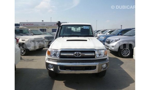 Buy Import Toyota Land Cruiser White Car in Import - Dubai in Benign Buy Import Toyota Land Cruiser White Car in Import - Dubai in Benign