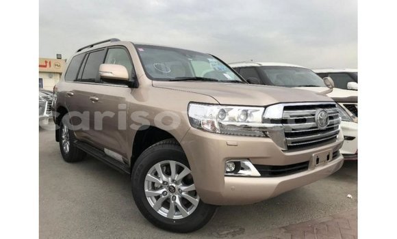 Buy Import Toyota Land Cruiser Other Car in Import - Dubai in Benign Buy Import Toyota Land Cruiser Other Car in Import - Dubai in Benign