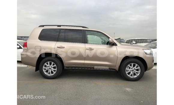Buy Import Toyota Land Cruiser Other Car in Import - Dubai in Benign Buy Import Toyota Land Cruiser Other Car in Import - Dubai in Benign