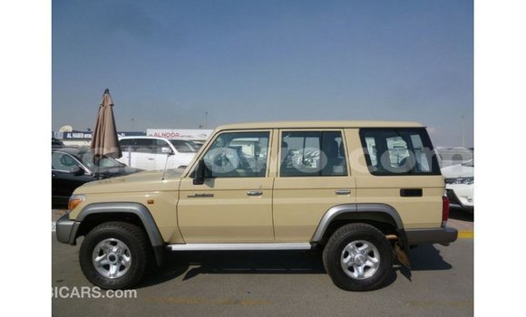 Buy Import Toyota Land Cruiser Beige Car in Import - Dubai in Benign Buy Import Toyota Land Cruiser Beige Car in Import - Dubai in Benign