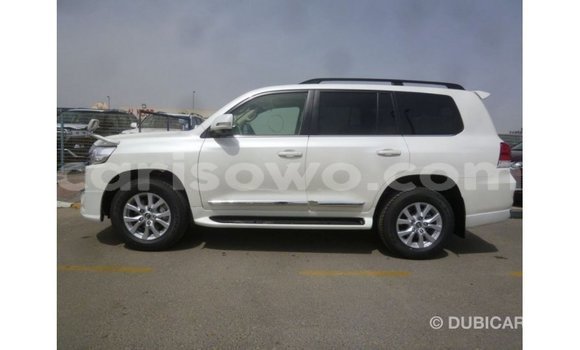 Buy Import Toyota Land Cruiser White Car in Import - Dubai in Benign Buy Import Toyota Land Cruiser White Car in Import - Dubai in Benign