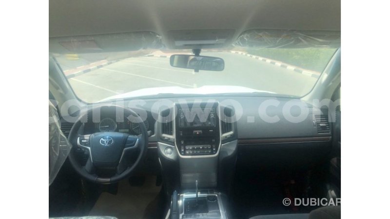 Big with watermark toyota land cruiser benin import dubai 7472