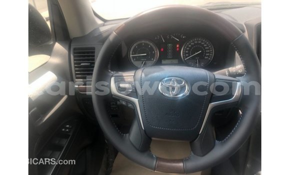 Buy Import Toyota Land Cruiser Other Car in Import - Dubai in Benign Buy Import Toyota Land Cruiser Other Car in Import - Dubai in Benign