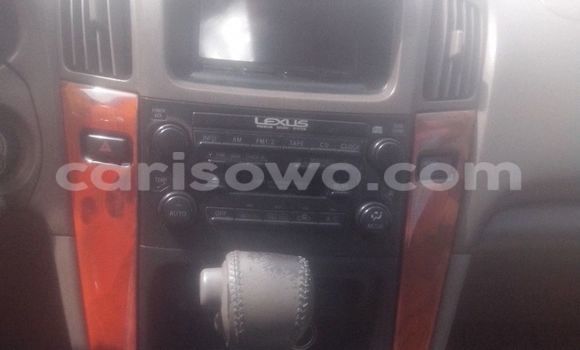 Acheter Occasion Voiture Lexus RX 300 Marron à Cotonou, Benin Acheter Occasion Voiture Lexus RX 300 Marron à Cotonou, Benin