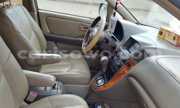 Acheter Occasion Voiture Lexus RX 300 Marron à Cotonou, Benin Acheter Occasion Voiture Lexus RX 300 Marron à Cotonou, Benin