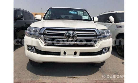 Buy Import Toyota Land Cruiser White Car in Import - Dubai in Benign Buy Import Toyota Land Cruiser White Car in Import - Dubai in Benign
