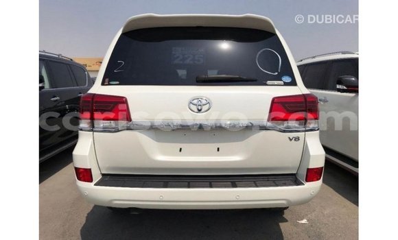 Buy Import Toyota Land Cruiser White Car in Import - Dubai in Benign Buy Import Toyota Land Cruiser White Car in Import - Dubai in Benign