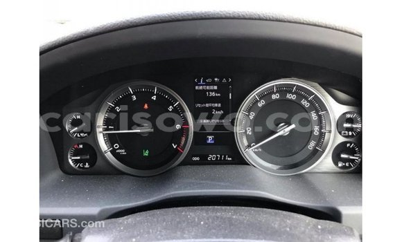 Buy Import Toyota Land Cruiser White Car in Import - Dubai in Benign Buy Import Toyota Land Cruiser White Car in Import - Dubai in Benign