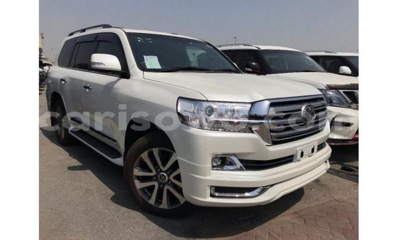 Buy Import Toyota Land Cruiser White Car in Import - Dubai in Benign Buy Import Toyota Land Cruiser White Car in Import - Dubai in Benign