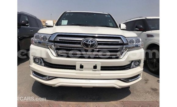 Buy Import Toyota Land Cruiser White Car in Import - Dubai in Benign Buy Import Toyota Land Cruiser White Car in Import - Dubai in Benign