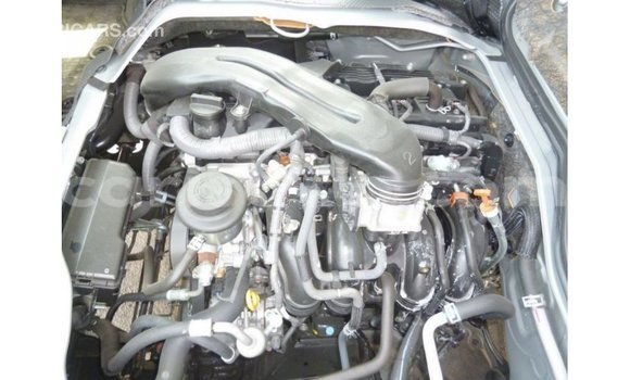 Acheter Import Voiture Toyota Hiace Autre à Import - Dubai, Benin Acheter Import Voiture Toyota Hiace Autre à Import - Dubai, Benin