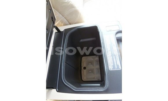 Acheter Import Voiture Toyota Land Cruiser Noir à Import - Dubai, Benin Acheter Import Voiture Toyota Land Cruiser Noir à Import - Dubai, Benin