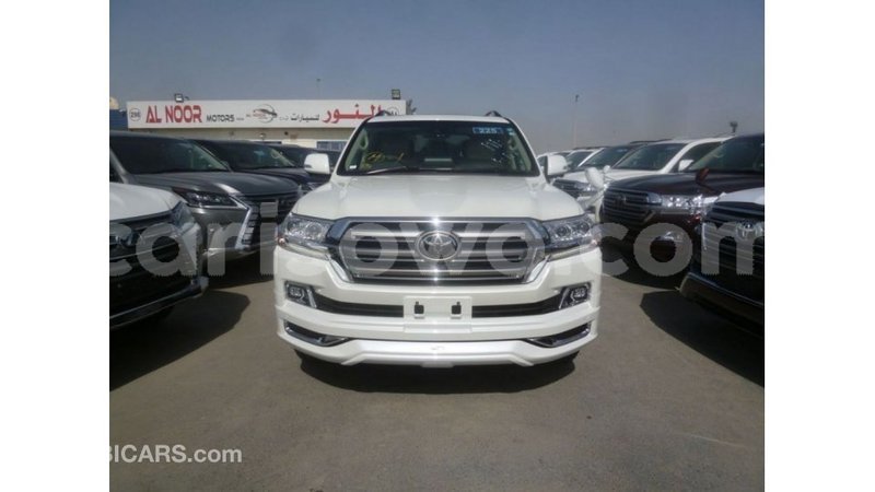Big with watermark toyota land cruiser benign import dubai 7488