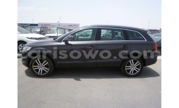 Acheter Import Voiture Audi Q7 Noir à Import - Dubai, Benin Acheter Import Voiture Audi Q7 Noir à Import - Dubai, Benin
