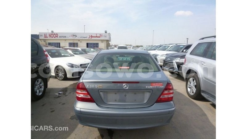Big with watermark mercedes benz 190 benign import dubai 7493