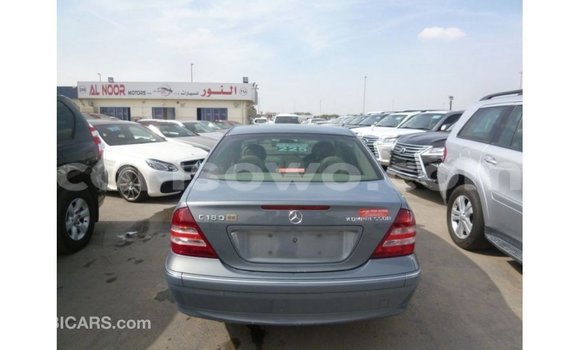 Ra Imported Mercedes-Benz 190 Blue Ọkọ̀ in Import - Dubai ni Benin Ra Imported Mercedes-Benz 190 Blue Ọkọ̀ in Import - Dubai ni Benin