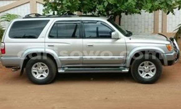 Sayi Na hannu Toyota 4Runner Azurfa Mota in Cotonou a Benin Sayi Na hannu Toyota 4Runner Azurfa Mota in Cotonou a Benin