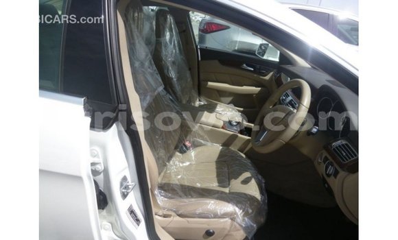 Buy Import Mercedes-Benz 190 White Car in Import - Dubai in Benign Buy Import Mercedes-Benz 190 White Car in Import - Dubai in Benign