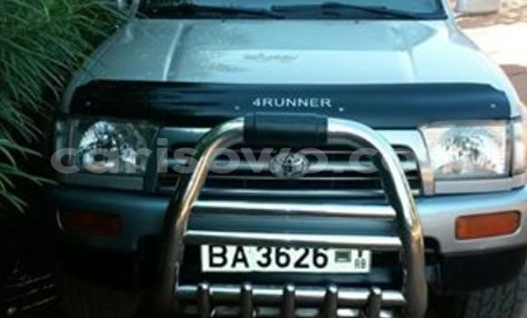 Sayi Na hannu Toyota 4Runner Azurfa Mota in Cotonou a Benin Sayi Na hannu Toyota 4Runner Azurfa Mota in Cotonou a Benin