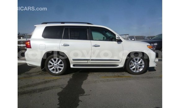 Buy Import Toyota Land Cruiser White Car in Import - Dubai in Benign Buy Import Toyota Land Cruiser White Car in Import - Dubai in Benign